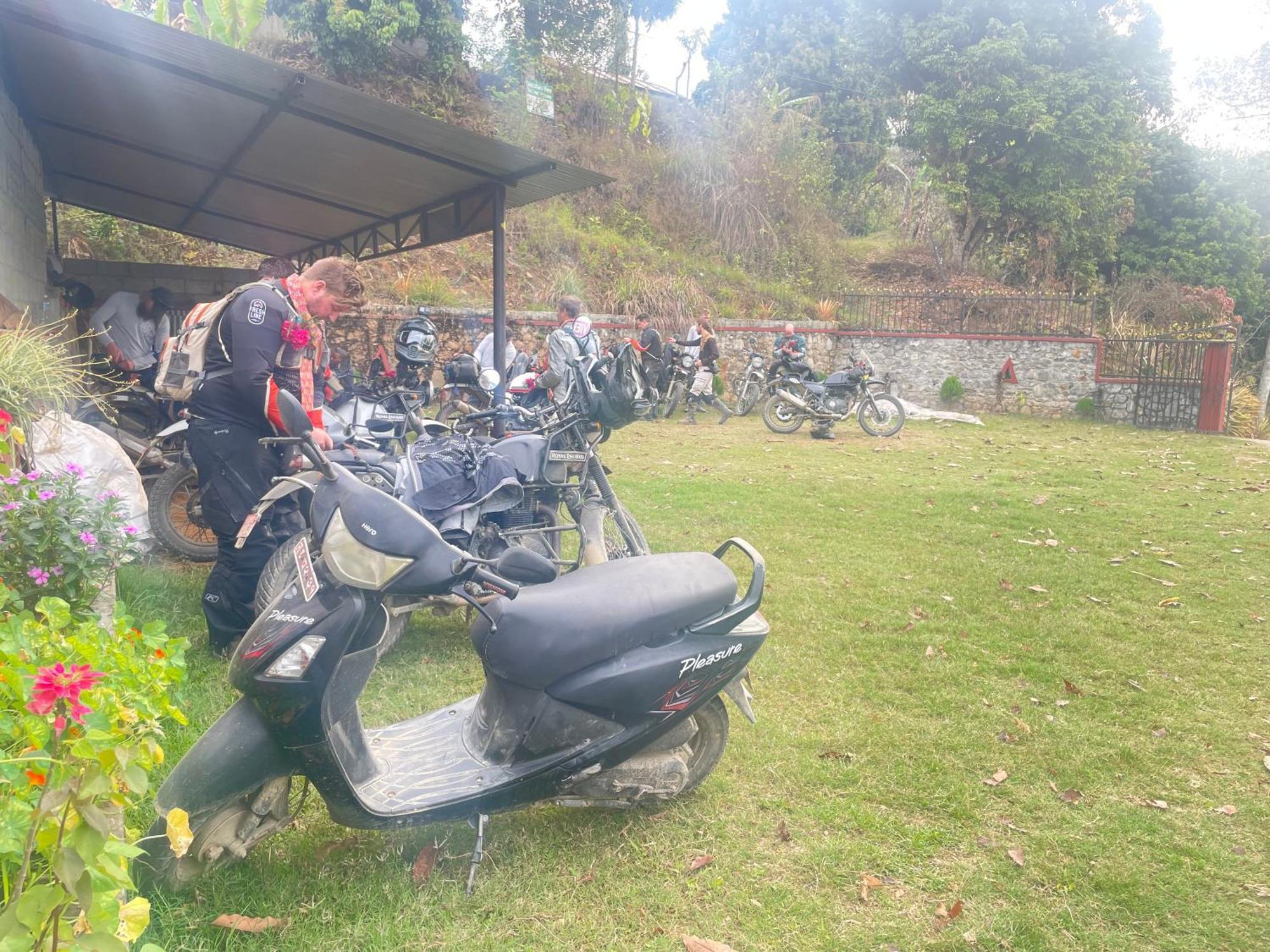 Himalaya Serene View Guest House & Farm Stay Deorāli Exterior foto